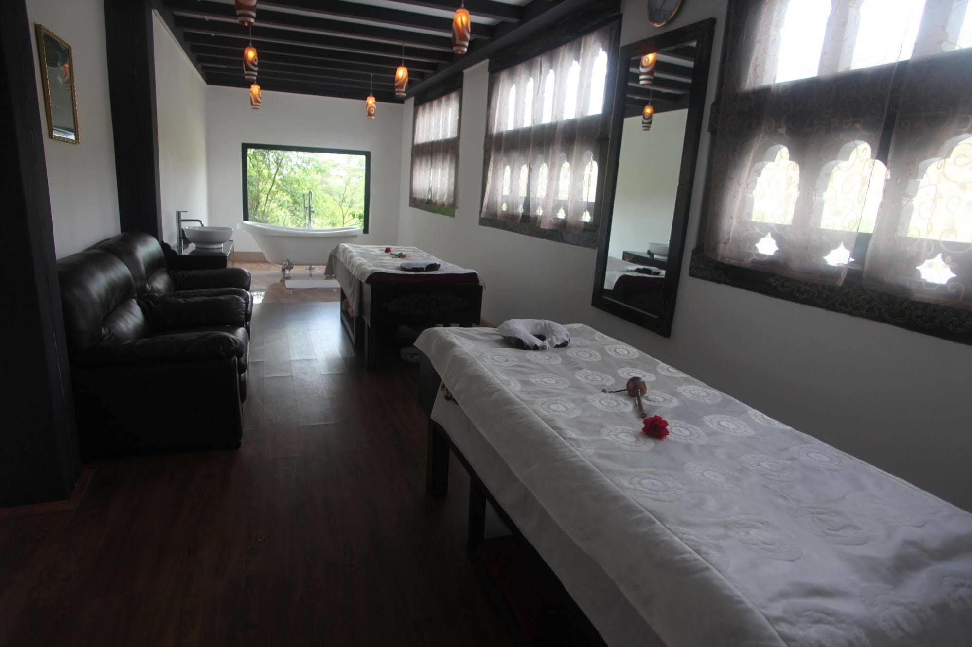 Tashi Namgay Resort Paro Buitenkant foto